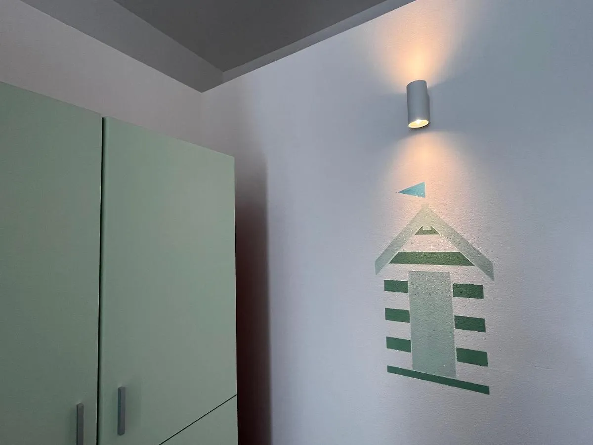 Maremma Holidays:La Vecchia Vineria Follonica Apartment